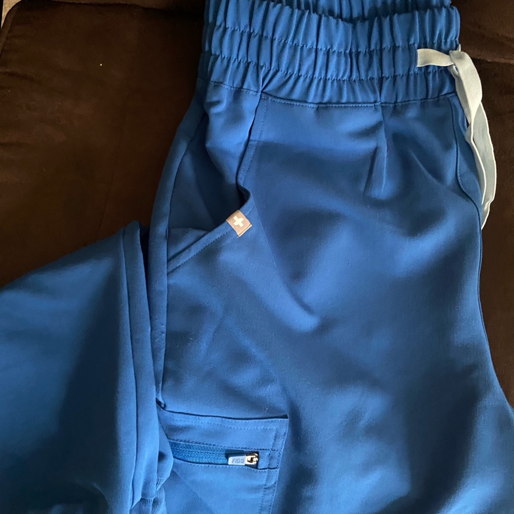 Jogger scrubs